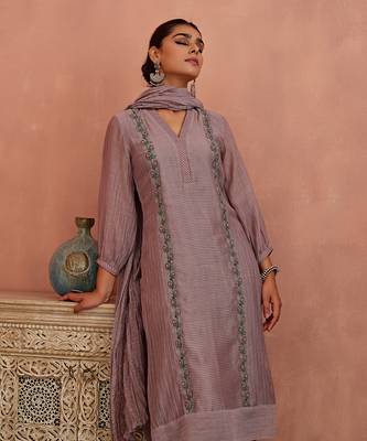 Mauve flower lace kurta set 4