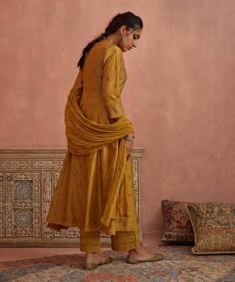 Mustard thread embroidered a line kurta set 3