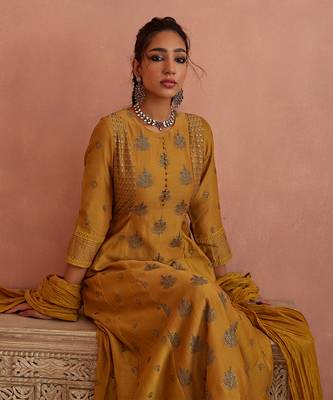 Mustard thread embroidered a line kurta set 4