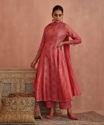 Coral thread embroidered a line kurta set 3