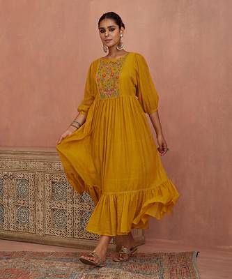 Yellow multi thread flower embroidery tunic 3