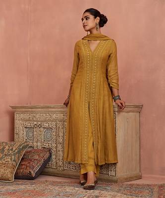 Mustard front open lace kurta set 1