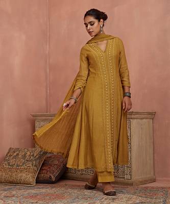 Mustard front open lace kurta set 3