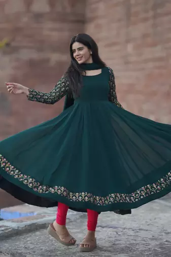 green georgette anarkali kurti set with embroidered