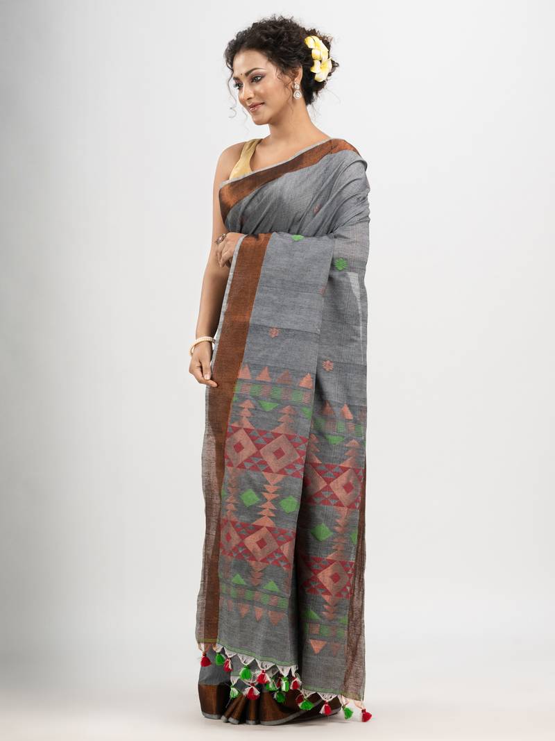 Grey cotton all body buti with diamond pallu and copper zari broder handloom jacquard saree