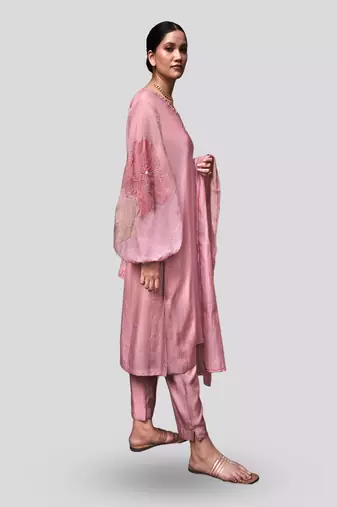 Blush pink annika kurta set
