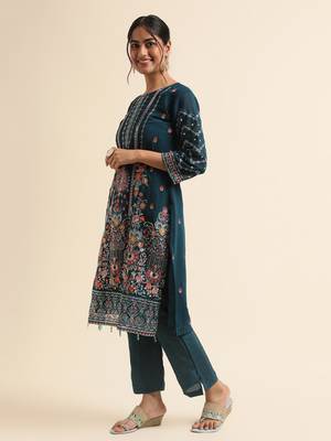 Teal embroidered faux georgette pakistani salwar suit 3