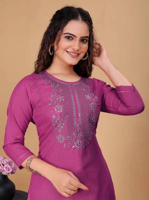 Purple Embroidered Cotton Blend fabric Kurta Pant with Dupatta Set 2
