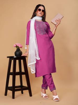 Purple Embroidered Cotton Blend fabric Kurta Pant with Dupatta Set 3