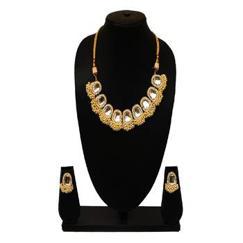 KUNDAN ELITE EARRINGS ND TIKA WITH NECKLESS FOR FESTIVE 3