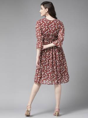 Aarika womens maroon color georgette floral print middi 4