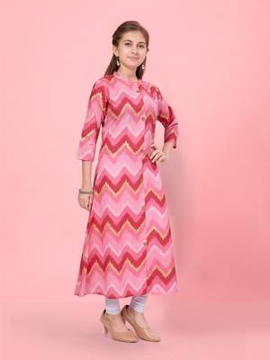 Aarika girls pink-white color zig zag kurti legging set 3