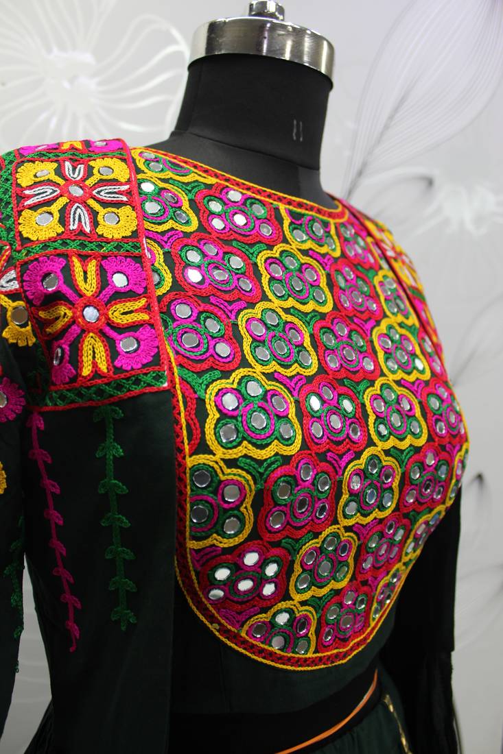 GREEN THREAD EMBROIDERED WITH MIRROR VISCOSE RAYON TRADITIONAL NAVRATRI FESTIVAL STITCHED LEHENGA CHOLI KOTI/SHRUG