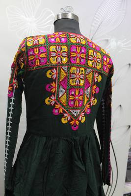 GREEN THREAD EMBROIDERED WITH MIRROR VISCOSE RAYON TRADITIONAL NAVRATRI FESTIVAL STITCHED LEHENGA CHOLI KOTI/SHRUG 7