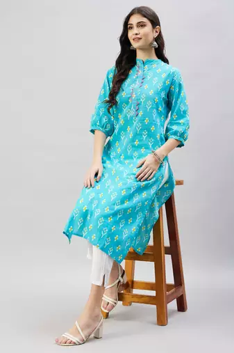 Winered women light blue with contrast pink thread work kurta