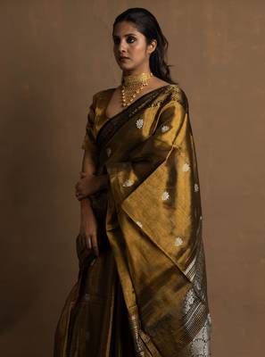 Gold Banarasi Handloom Tissue Saree with Running Blouse Piece 2