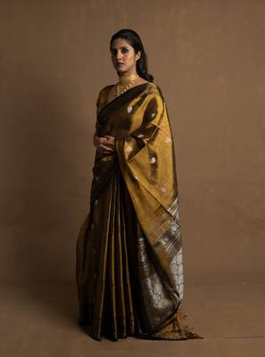 Gold Banarasi Handloom Tissue Saree with Running Blouse Piece 8