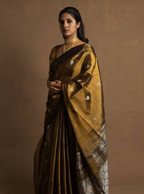 Gold Banarasi Handloom Tissue Saree with Running Blouse Piece 9