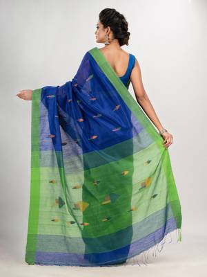 Royal blue cotton blend all body arrow motive with green pallu jamdani saree 4