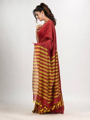 Red cotton molmol handloom saree 3