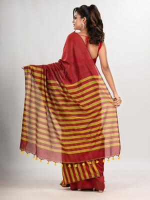 Red cotton molmol handloom saree 4