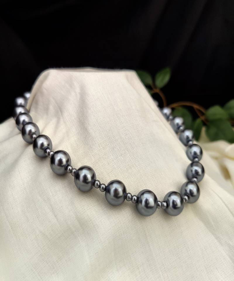 Black Color Moti Studded Quirky Necklace