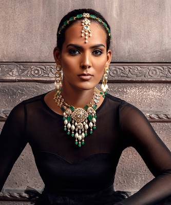 Bridal necklace set with green jades & pearls 4