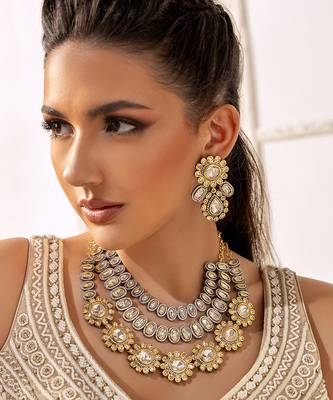 Gold polki bridal necklace set 1