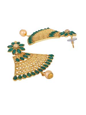 Traditional Gold Tone Class Triangular Shape Green Stone Earring 3