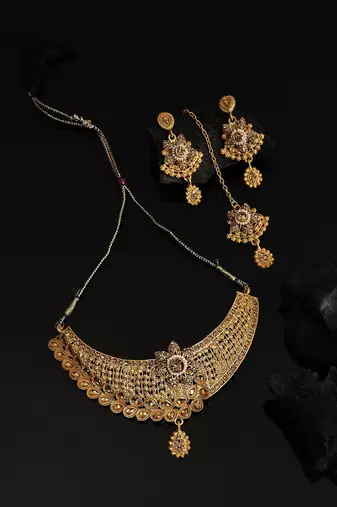 Designer Gold Plated Traditional Matte Finish Necklace with Earring Maangtika