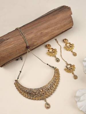 Designer Gold Plated Traditional Matte Finish Necklace with Earring Maangtika 2