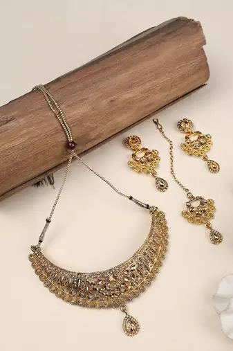 Designer Gold Plated Traditional Matte Finish Necklace with Earring Maangtika