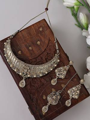 Designer Gold Plated Traditional Matte Finish Necklace with Earring Maangtika 2