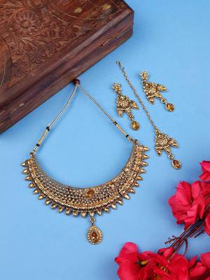 Designer Gold Plated Traditional Matte Finish Necklace with Earring Maangtika 2