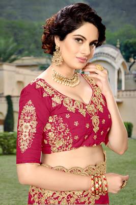 Trendmalls Women's Pink Silk Heavy Embroidery Work Saree With Blouse 5