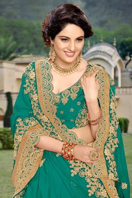 Trendmalls Green  Silk Heavy Embroidery Work Party Wear Saree With Blouse 6