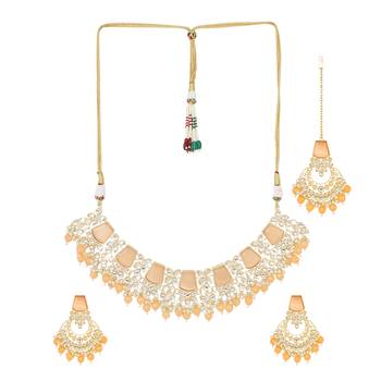 Peach kundan necklace with earring & maang tikka by leshya 1