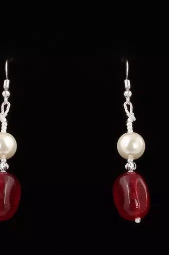 Semi precious onyx stone with pearls