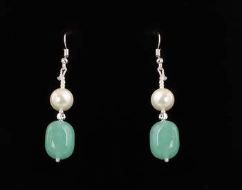 Semi precious onyx stone with pearls 2