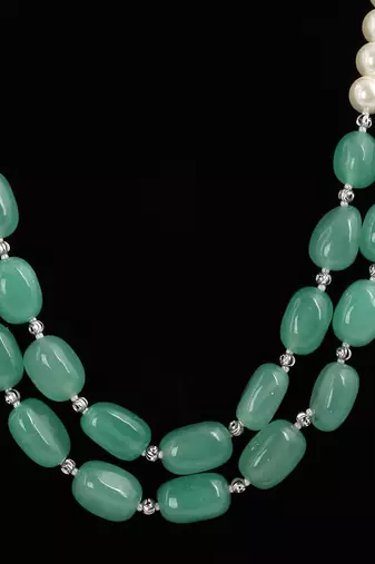 Semi precious onyx stone with pearls
