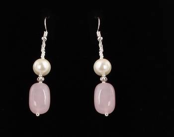 Semi precious onyx stone with pearls 3