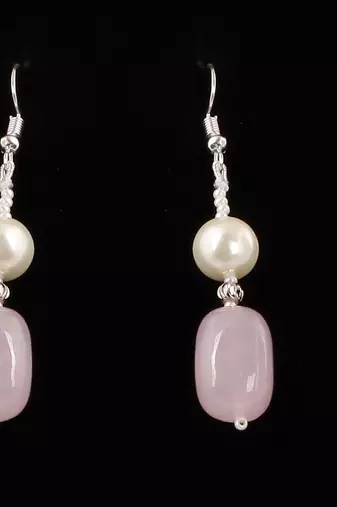 Semi precious onyx stone with pearls