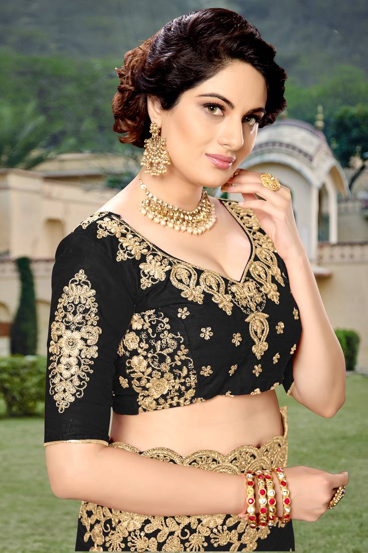 Trendmalls Black  Silk Heavy Embroidery Work Party Wear Saree With Blouse