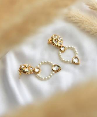 White gold tone kundan and pearl dangler earrings 4