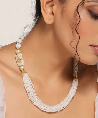 White gold tone pearl necklace 3