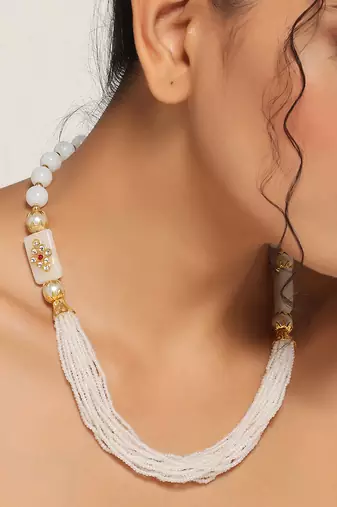 White gold tone pearl necklace