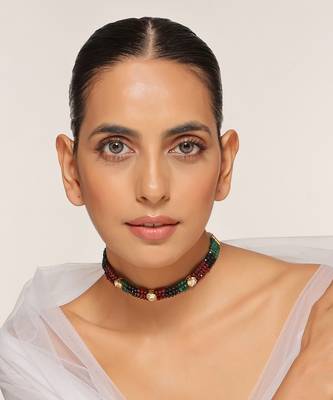 Red and green gold tone kundan choker 1