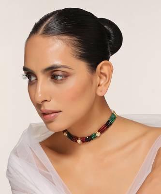 Red and green gold tone kundan choker 5