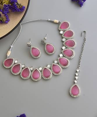 Pink silver tone zirconia necklace set with maang tikka 2