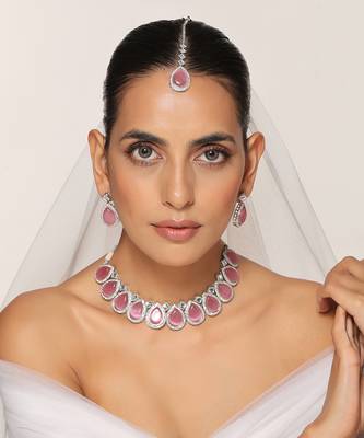 Pink silver tone zirconia necklace set with maang tikka 5